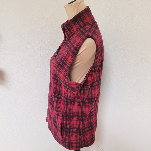 Woolrich Red and Black Plaid Fleece Vest - Picture 4 of 6